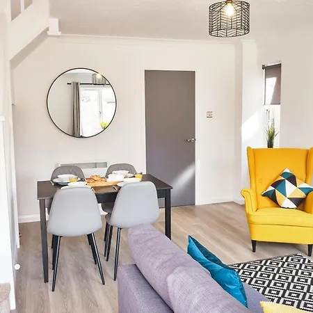 Parkway House - Modern With Great Transport Links * Bristol