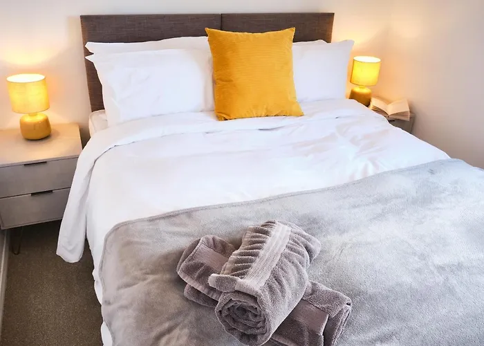 Apartament Parkway House - Modern With Great Transport Links *